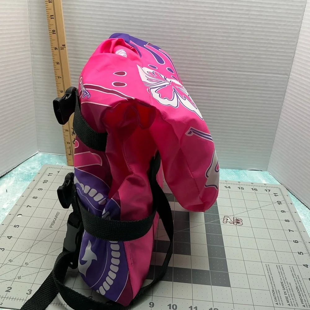 Aqua vibrant pink